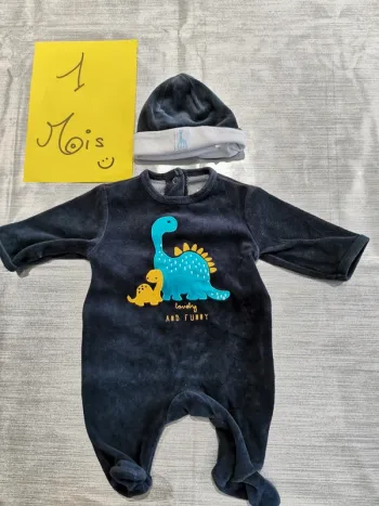 Pyjama velours 1 mois + bonnet