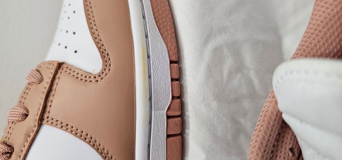 Baskets Nike Dunk Low Retro SE taille 44.5 - photo numéro 2