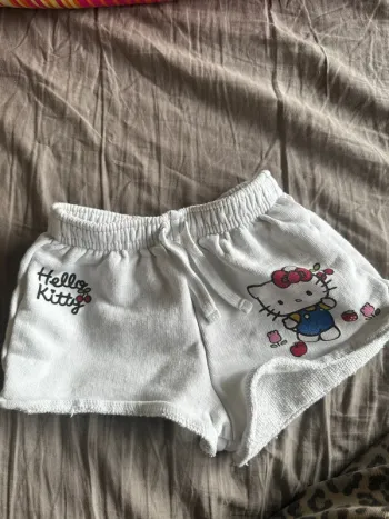 Short Zara hello kitty 98