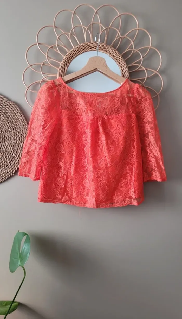 Blouse en dentelle Kookaï manches 3/4 très bon état