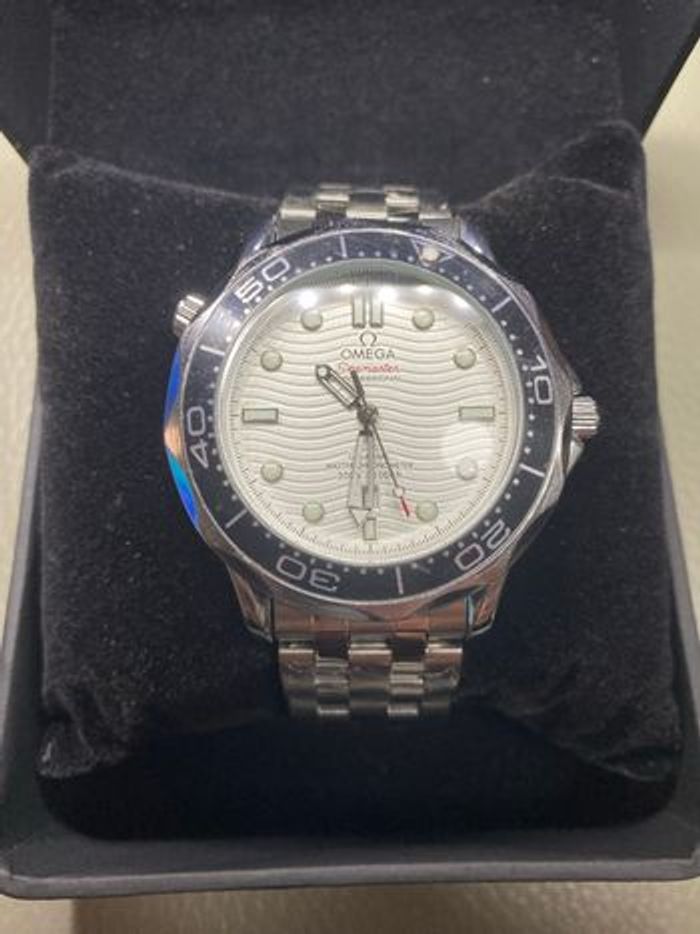 Montre Omega Seamaster - photo numéro 8