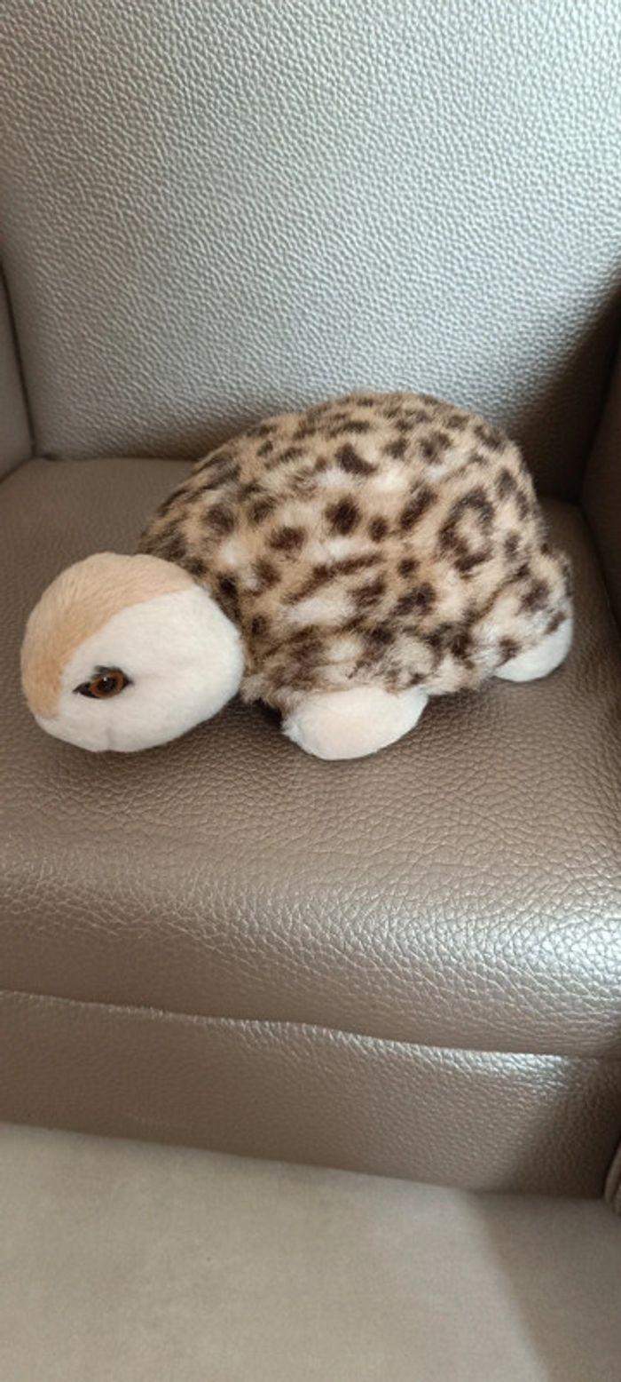 Peluche tortue aux nations