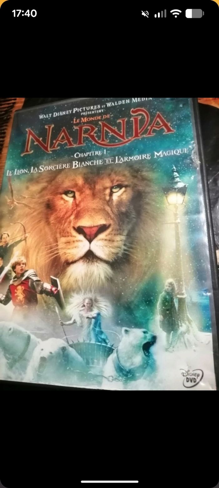 DVD Le monde de Narnia, le lion, la sorcière et l'armoire magique.