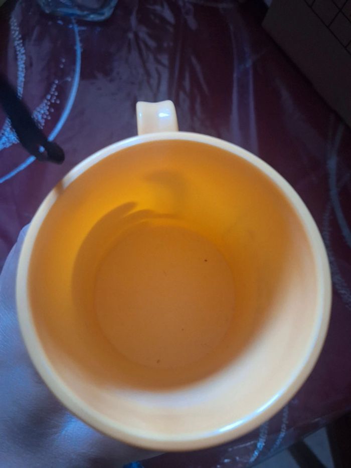 Tasse jaune plastique - photo numéro 4