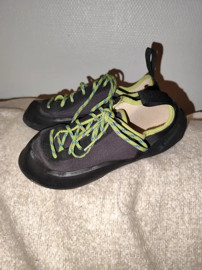 Chaussons d'escalade mixtes homme ou femme enfant taille 38 24cm simond - photo numéro 3