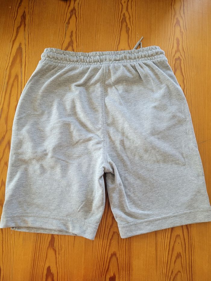 Short homme XS - photo numéro 2