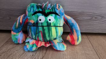 Peluche monstre des couleurs