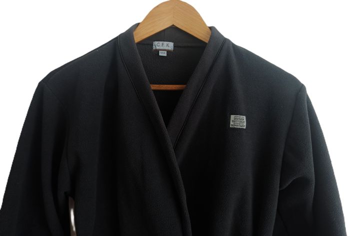 Veste polaire gris anthracite. Style Kimono. CFK. Country for Kids. Taille 12 ans - photo numéro 2