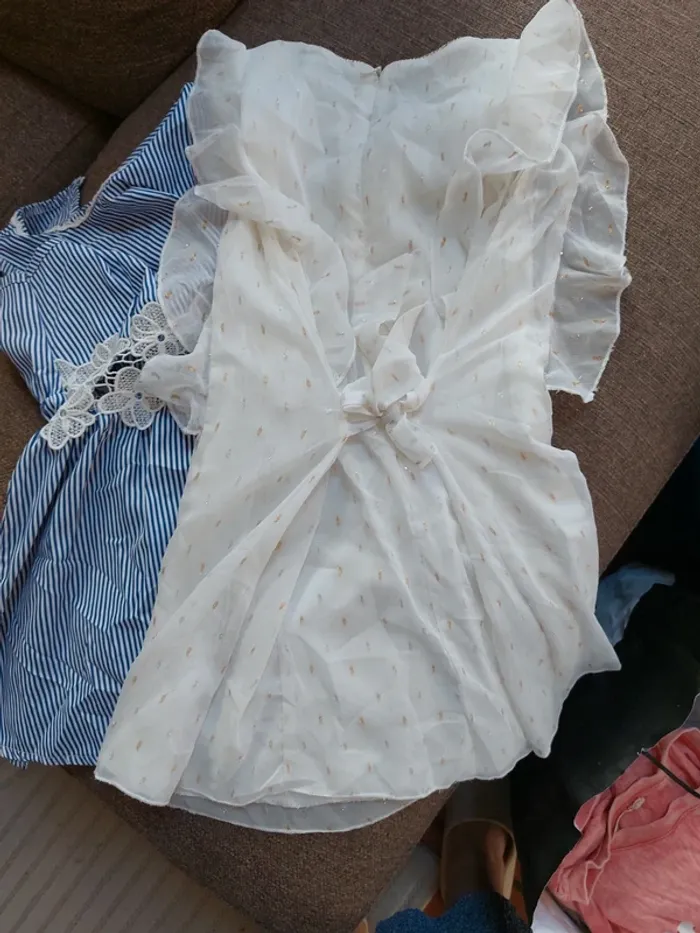 Lot 2 robes - photo numéro 4