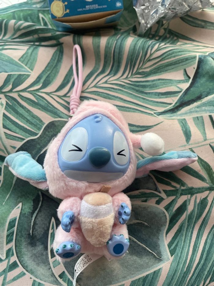 Labubu Stitch rose neuf  Disney Miniso - photo numéro 2