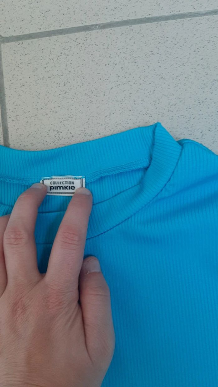 T-shirt taille s - photo numéro 2