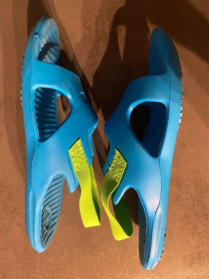Claquettes bleu/verte taille 27/28 Décathlon - photo numéro 7