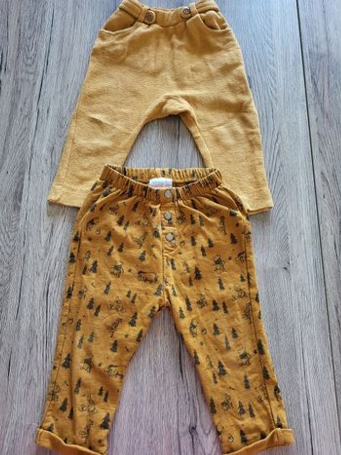 2 pantalons moutarde