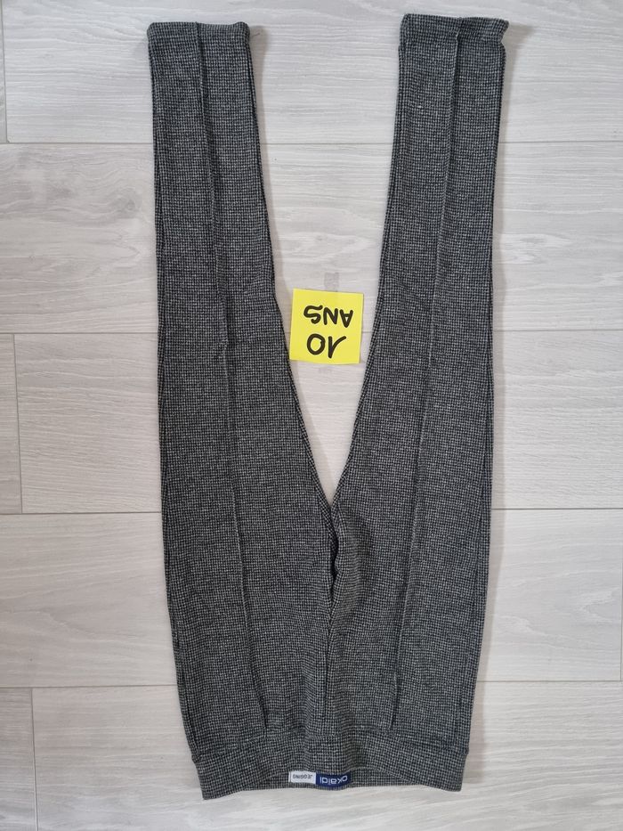 Jegging-legging okaidi 10 ans en excellent etat