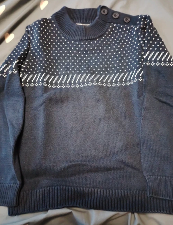 Pull okaidi 8 ans