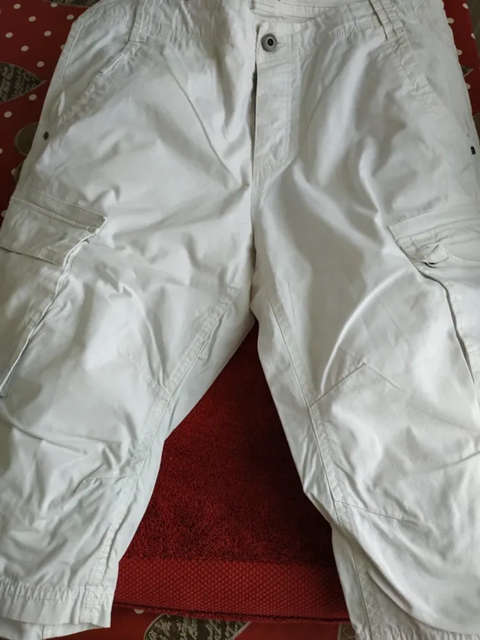 Pantacourt blanc homme