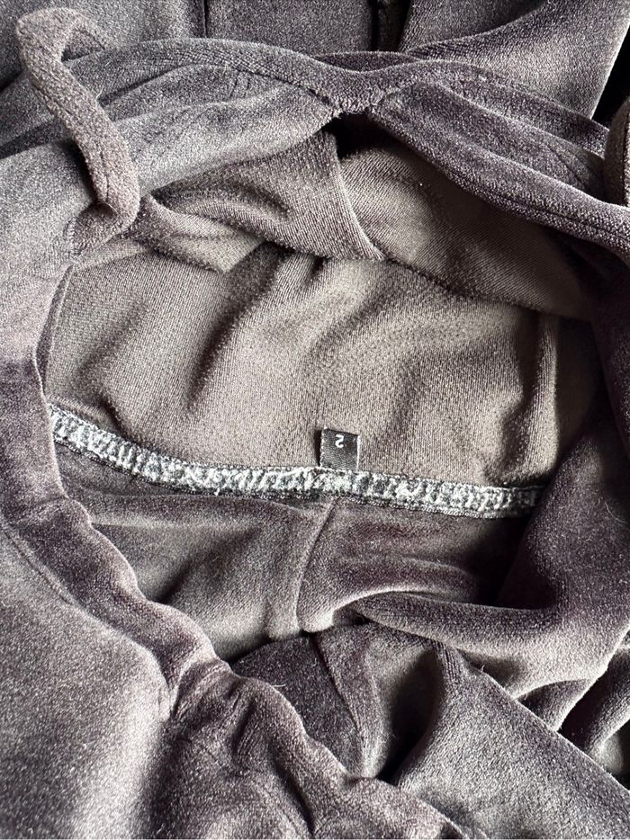 Sweat en velours noir avec capuche taille 38 - photo numéro 2