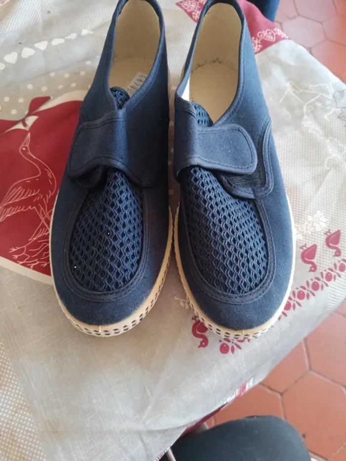 Chaussures T41 - photo numéro 2