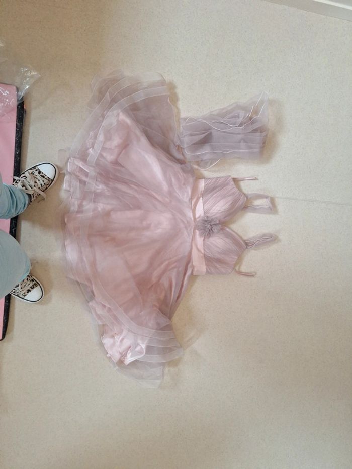 Superbe robe rose claire poudré avec écharpe tule - photo numéro 4
