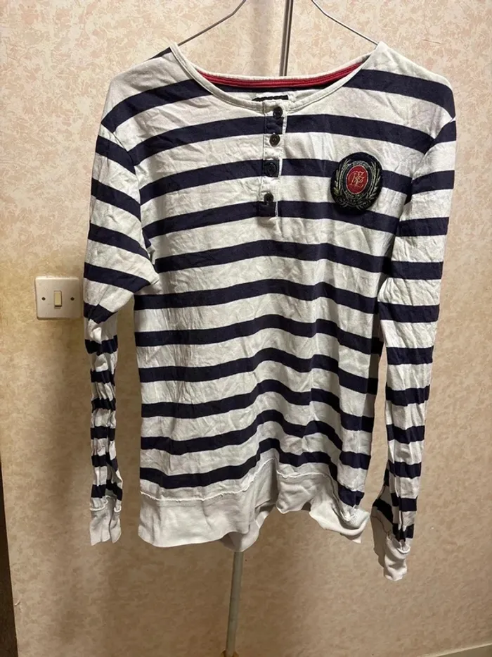 T shirt a rayure taille L marque bizzbee