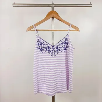 Top lilas à rayures fines et broderies florales fines bretelles CMT Atelier femme S/M A1101