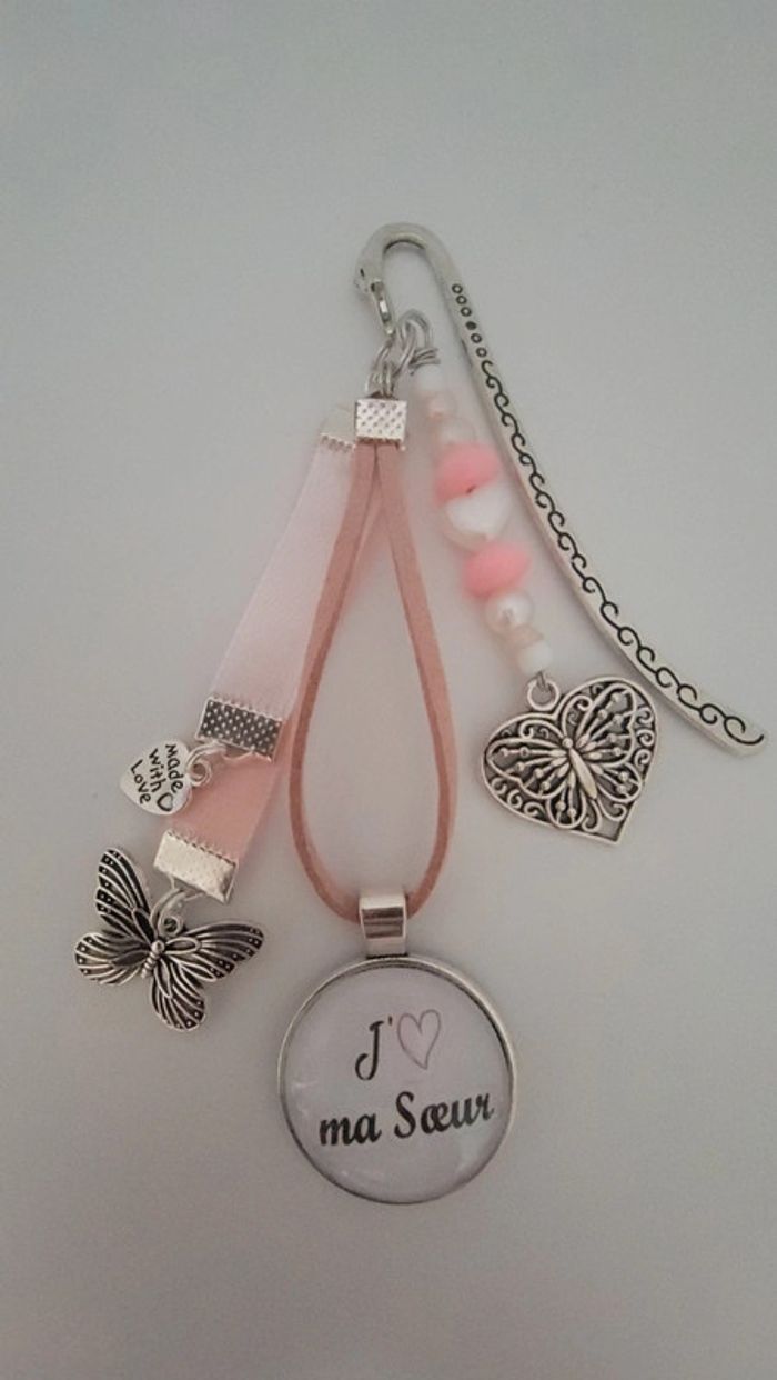 Cadeau sœur, bijoux de sac ou marque page " j aime ma sœur "