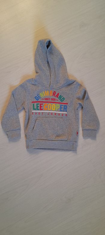 Sweat à capuche T 4 ans