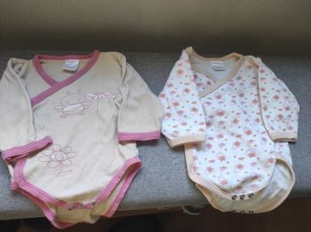 Lot de 2 bodys mixtes