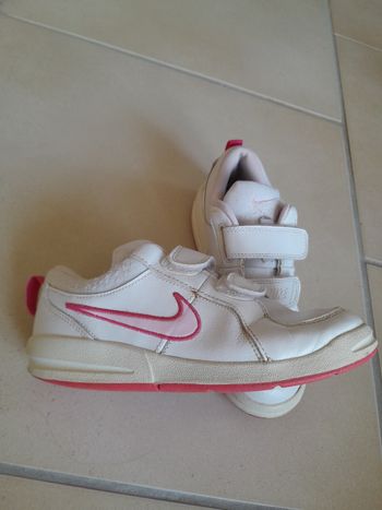 Baskets Nike pointure 31