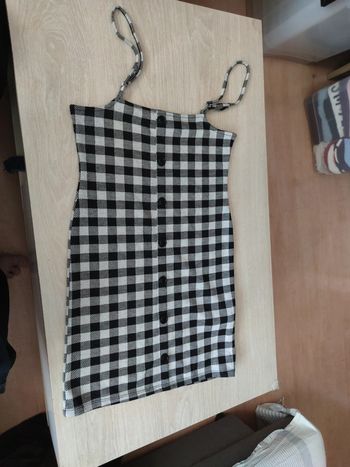 Robe moulante a carreaux Jennyfer 16 ans