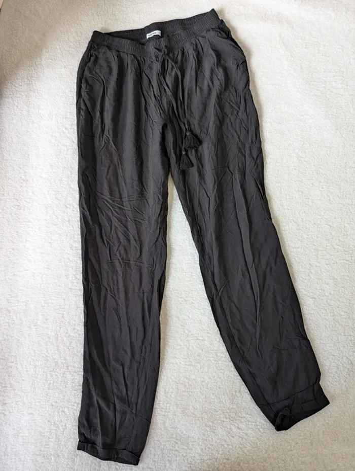 🖤 Pantalon noir léger Gemo - 36 - photo numéro 2