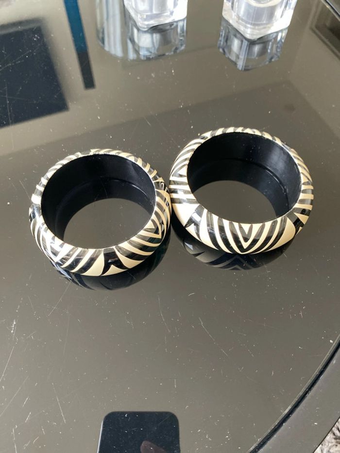 Bracelet en bois noir et blanc