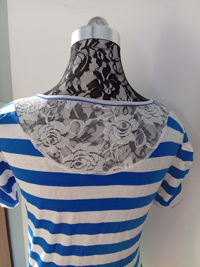 Joli tee-shirt avec p'tite dentelle à l' arrière - photo numéro 6