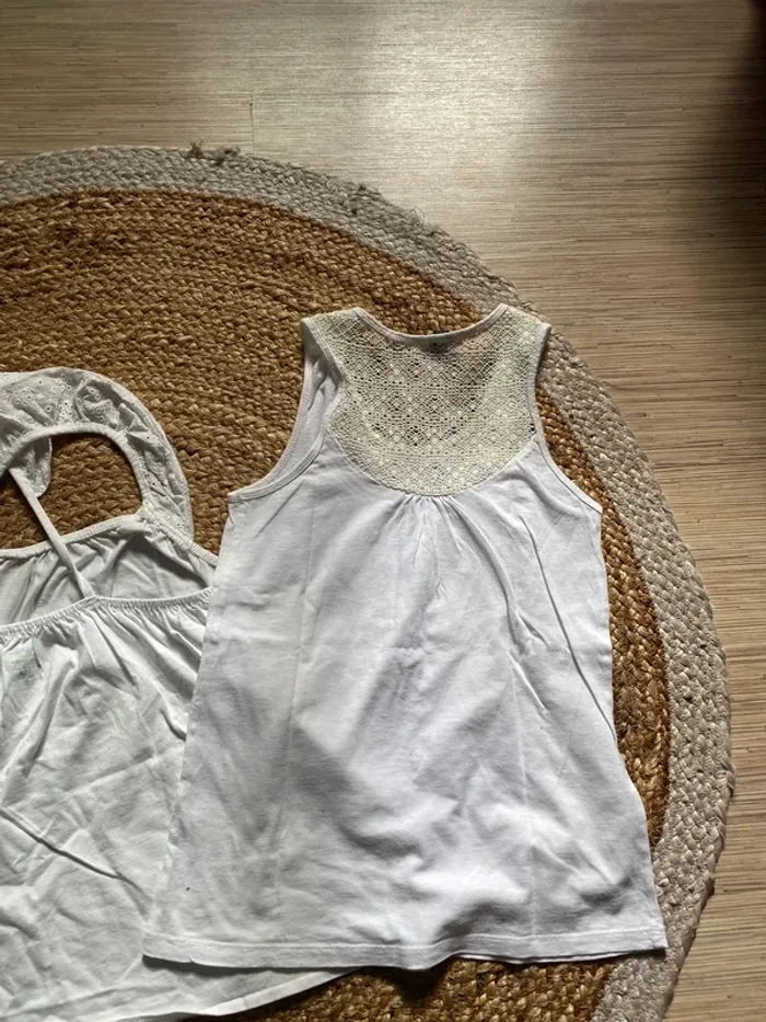 Lot t-shirt et débardeur - photo numéro 6