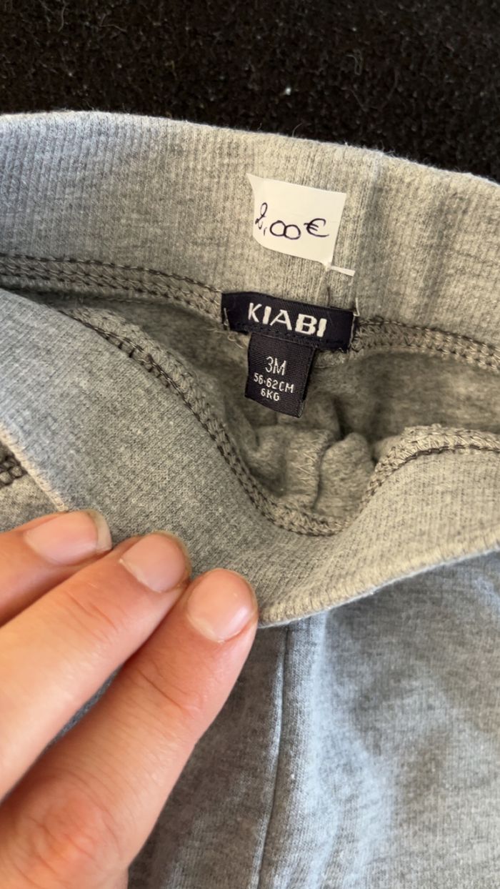 Pantalon 3 mois - photo numéro 4