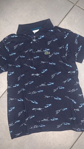 Polo garçon Lacoste 6ans en très bon état