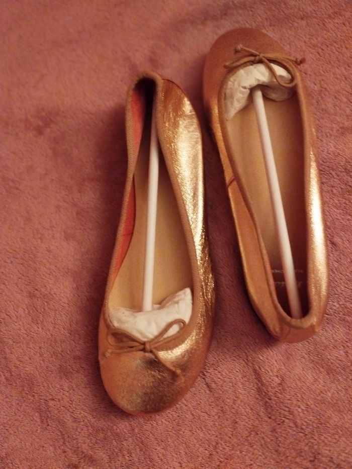 Jolies ballerines neuves - photo numéro 2
