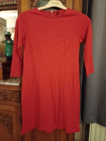 Robe stradivarius taille s 