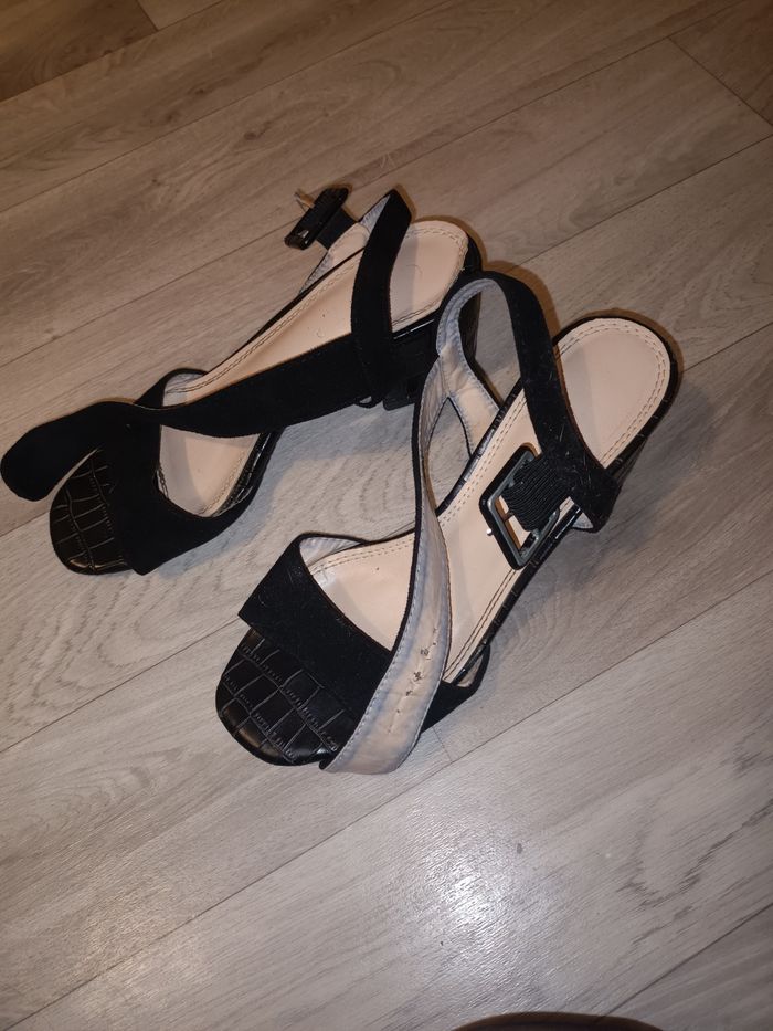 Sandales noir - photo numéro 2