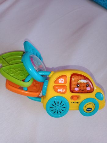 Mon hochet voiture tut tut VTech
Dès 3 mois