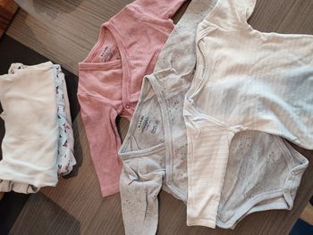 Lot de 6 bodies 6 mois