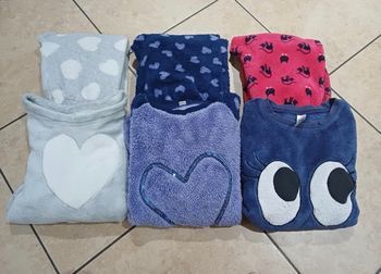 Pyjama pour filles lots 3 pour 10€