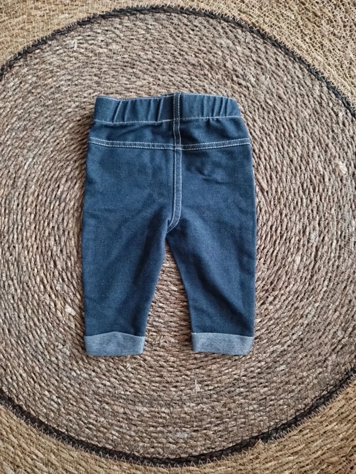 Joli pantalon fin effet jean taille 3 mois - photo numéro 2