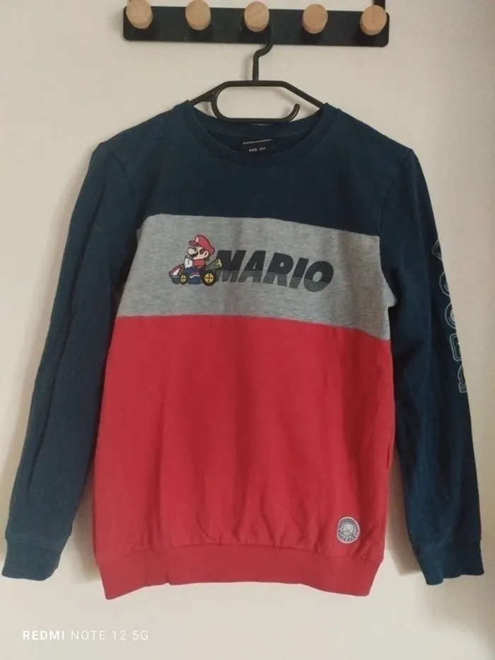 Sweat Mario Kart taille 12 ans