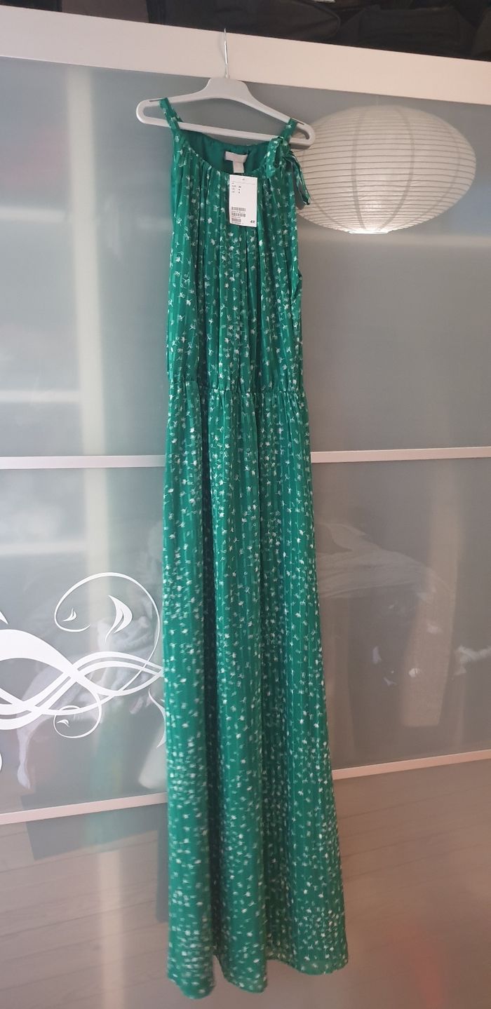 Robe t 36 verte longue neuve - photo numéro 2