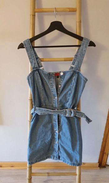 Petite robe en jean Jennyfer avec boutons