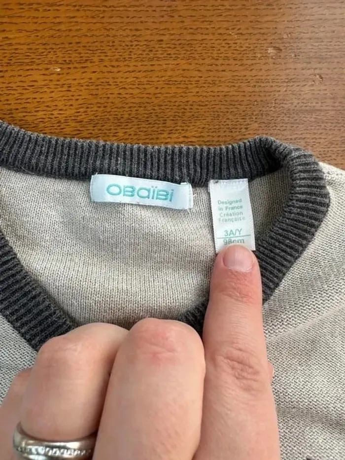 Gilet gris et beige rayé obaibi 3 ans - photo numéro 5