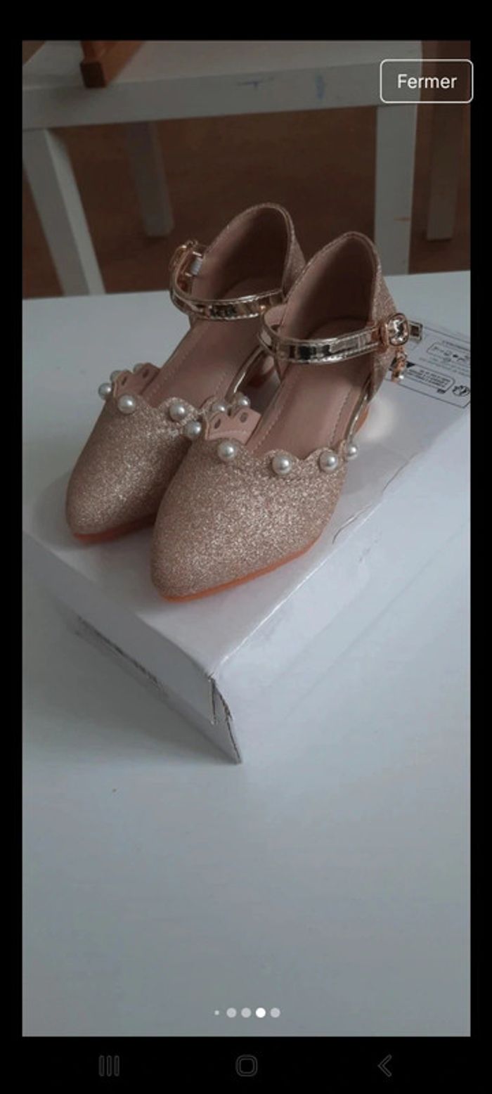 2 paires d'escarpins pour fillettes 27 - photo numéro 7