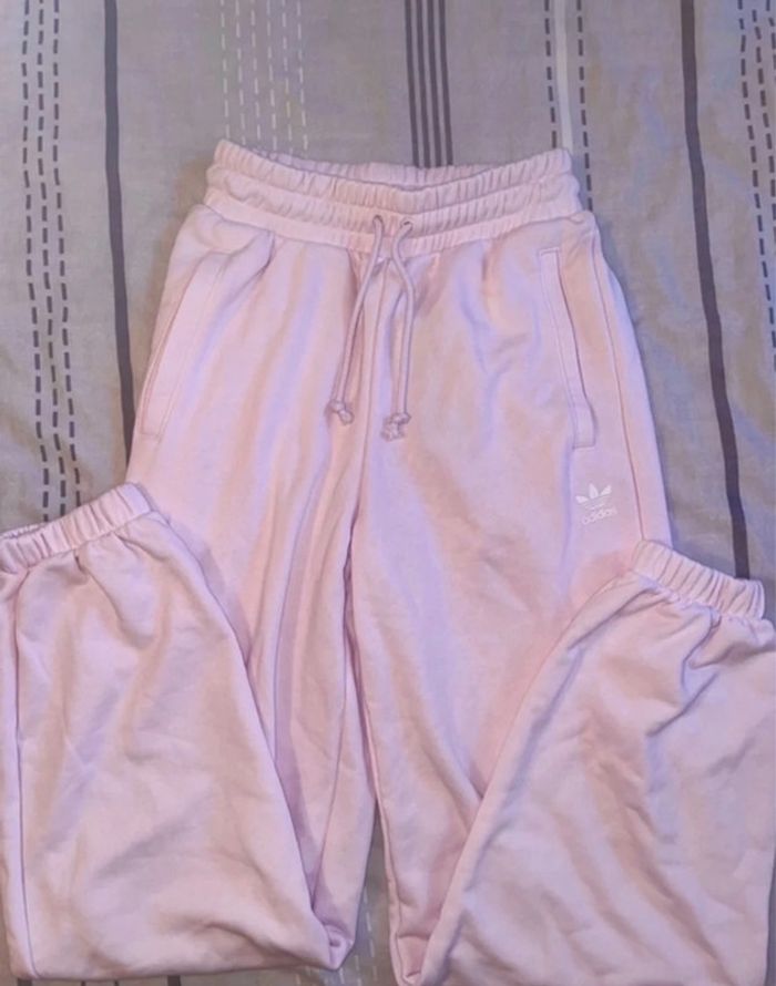 Jogging Adidas lila neuf avec étiquette