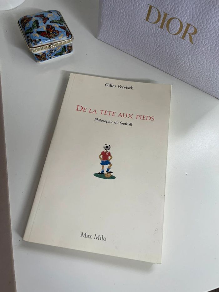 Livre : de la tête aux pieds philosophie du football